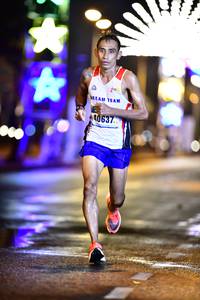 BIB: 0637, 40637
                            <button type="button" onclick="openModal(16689811)" class="btn btn-primary btn-sm float-right btn-popup" data-toggle="modal" data-target=".modal-high-quality">
                        <i class="fas fa-shopping-cart"></i> Add to Cart
                    </button>
                                            <button type="button" onclick="isThisMe(16689811, true)" class="btn btn-success btn-sm float-right btn-popup btn-isme hidden" data-toggle="tooltip" data-placement="bottom" title="นี่คือรูปของคุณใช่ไหม คลิกที่นี่เพื่อเอาเข้าอัลบั้ม">
                        <i class="fas fa-plus"></i> Add to album
                    </button>
                    <button type="button" onclick="isThisMe(16689811, false)" class="btn btn-warning btn-sm float-right btn-popup btn-isnotme hidden">
                        <i class="fas fa-ban"></i> Remove from album
                    </button>