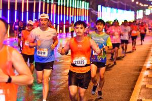BIB: 240, 64214, 21339
                            <button type="button" onclick="openModal(16655340)" class="btn btn-primary btn-sm float-right btn-popup" data-toggle="modal" data-target=".modal-high-quality">
                        <i class="fas fa-shopping-cart"></i> Add to Cart
                    </button>
                                            <button type="button" onclick="isThisMe(16655340, true)" class="btn btn-success btn-sm float-right btn-popup btn-isme hidden" data-toggle="tooltip" data-placement="bottom" title="นี่คือรูปของคุณใช่ไหม คลิกที่นี่เพื่อเอาเข้าอัลบั้ม">
                        <i class="fas fa-plus"></i> Add to album
                    </button>
                    <button type="button" onclick="isThisMe(16655340, false)" class="btn btn-warning btn-sm float-right btn-popup btn-isnotme hidden">
                        <i class="fas fa-ban"></i> Remove from album
                    </button>