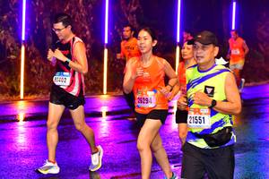 BIB: 0402, 26294, 21551
                            <button type="button" onclick="openModal(16884527)" class="btn btn-primary btn-sm float-right btn-popup" data-toggle="modal" data-target=".modal-high-quality">
                        <i class="fas fa-shopping-cart"></i> Add to Cart
                    </button>
                                            <button type="button" onclick="isThisMe(16884527, true)" class="btn btn-success btn-sm float-right btn-popup btn-isme hidden" data-toggle="tooltip" data-placement="bottom" title="นี่คือรูปของคุณใช่ไหม คลิกที่นี่เพื่อเอาเข้าอัลบั้ม">
                        <i class="fas fa-plus"></i> Add to album
                    </button>
                    <button type="button" onclick="isThisMe(16884527, false)" class="btn btn-warning btn-sm float-right btn-popup btn-isnotme hidden">
                        <i class="fas fa-ban"></i> Remove from album
                    </button>