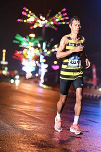 BIB: 4237
                            <button type="button" onclick="openModal(17299445)" class="btn btn-primary btn-sm float-right btn-popup" data-toggle="modal" data-target=".modal-high-quality">
                        <i class="fas fa-shopping-cart"></i> Add to Cart
                    </button>
                                            <button type="button" onclick="isThisMe(17299445, true)" class="btn btn-success btn-sm float-right btn-popup btn-isme hidden" data-toggle="tooltip" data-placement="bottom" title="นี่คือรูปของคุณใช่ไหม คลิกที่นี่เพื่อเอาเข้าอัลบั้ม">
                        <i class="fas fa-plus"></i> Add to album
                    </button>
                    <button type="button" onclick="isThisMe(17299445, false)" class="btn btn-warning btn-sm float-right btn-popup btn-isnotme hidden">
                        <i class="fas fa-ban"></i> Remove from album
                    </button>