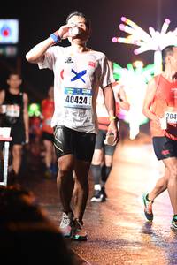 BIB: 40424, 204
                            <button type="button" onclick="openModal(17326714)" class="btn btn-primary btn-sm float-right btn-popup" data-toggle="modal" data-target=".modal-high-quality">
                        <i class="fas fa-shopping-cart"></i> Add to Cart
                    </button>
                                            <button type="button" onclick="isThisMe(17326714, true)" class="btn btn-success btn-sm float-right btn-popup btn-isme hidden" data-toggle="tooltip" data-placement="bottom" title="นี่คือรูปของคุณใช่ไหม คลิกที่นี่เพื่อเอาเข้าอัลบั้ม">
                        <i class="fas fa-plus"></i> Add to album
                    </button>
                    <button type="button" onclick="isThisMe(17326714, false)" class="btn btn-warning btn-sm float-right btn-popup btn-isnotme hidden">
                        <i class="fas fa-ban"></i> Remove from album
                    </button>