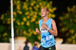 BIB: 2195
                            <button type="button" onclick="openModal(16300295)" class="btn btn-primary btn-sm float-right btn-popup" data-toggle="modal" data-target=".modal-high-quality">
                        <i class="fas fa-shopping-cart"></i> Add to Cart
                    </button>
                                            <button type="button" onclick="isThisMe(16300295, true)" class="btn btn-success btn-sm float-right btn-popup btn-isme hidden" data-toggle="tooltip" data-placement="bottom" title="นี่คือรูปของคุณใช่ไหม คลิกที่นี่เพื่อเอาเข้าอัลบั้ม">
                        <i class="fas fa-plus"></i> Add to album
                    </button>
                    <button type="button" onclick="isThisMe(16300295, false)" class="btn btn-warning btn-sm float-right btn-popup btn-isnotme hidden">
                        <i class="fas fa-ban"></i> Remove from album
                    </button>