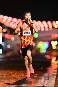 BIB: 21188
                            <button type="button" onclick="openModal(16355571)" class="btn btn-primary btn-sm float-right btn-popup" data-toggle="modal" data-target=".modal-high-quality">
                        <i class="fas fa-shopping-cart"></i> Add to Cart
                    </button>
                                            <button type="button" onclick="isThisMe(16355571, true)" class="btn btn-success btn-sm float-right btn-popup btn-isme hidden" data-toggle="tooltip" data-placement="bottom" title="นี่คือรูปของคุณใช่ไหม คลิกที่นี่เพื่อเอาเข้าอัลบั้ม">
                        <i class="fas fa-plus"></i> Add to album
                    </button>
                    <button type="button" onclick="isThisMe(16355571, false)" class="btn btn-warning btn-sm float-right btn-popup btn-isnotme hidden">
                        <i class="fas fa-ban"></i> Remove from album
                    </button>