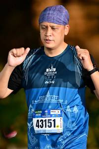 BIB: 43151
                            <button type="button" onclick="openModal(18158952)" class="btn btn-primary btn-sm float-right btn-popup" data-toggle="modal" data-target=".modal-high-quality">
                        <i class="fas fa-shopping-cart"></i> Add to Cart
                    </button>
                                            <button type="button" onclick="isThisMe(18158952, true)" class="btn btn-success btn-sm float-right btn-popup btn-isme hidden" data-toggle="tooltip" data-placement="bottom" title="นี่คือรูปของคุณใช่ไหม คลิกที่นี่เพื่อเอาเข้าอัลบั้ม">
                        <i class="fas fa-plus"></i> Add to album
                    </button>
                    <button type="button" onclick="isThisMe(18158952, false)" class="btn btn-warning btn-sm float-right btn-popup btn-isnotme hidden">
                        <i class="fas fa-ban"></i> Remove from album
                    </button>