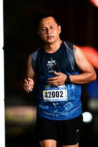 BIB: 42002
                            <button type="button" onclick="openModal(18068268)" class="btn btn-primary btn-sm float-right btn-popup" data-toggle="modal" data-target=".modal-high-quality">
                        <i class="fas fa-shopping-cart"></i> Add to Cart
                    </button>
                                            <button type="button" onclick="isThisMe(18068268, true)" class="btn btn-success btn-sm float-right btn-popup btn-isme hidden" data-toggle="tooltip" data-placement="bottom" title="นี่คือรูปของคุณใช่ไหม คลิกที่นี่เพื่อเอาเข้าอัลบั้ม">
                        <i class="fas fa-plus"></i> Add to album
                    </button>
                    <button type="button" onclick="isThisMe(18068268, false)" class="btn btn-warning btn-sm float-right btn-popup btn-isnotme hidden">
                        <i class="fas fa-ban"></i> Remove from album
                    </button>