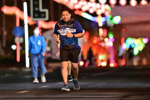 BIB: 4313
                            <button type="button" onclick="openModal(16739117)" class="btn btn-primary btn-sm float-right btn-popup" data-toggle="modal" data-target=".modal-high-quality">
                        <i class="fas fa-shopping-cart"></i> Add to Cart
                    </button>
                                            <button type="button" onclick="isThisMe(16739117, true)" class="btn btn-success btn-sm float-right btn-popup btn-isme hidden" data-toggle="tooltip" data-placement="bottom" title="นี่คือรูปของคุณใช่ไหม คลิกที่นี่เพื่อเอาเข้าอัลบั้ม">
                        <i class="fas fa-plus"></i> Add to album
                    </button>
                    <button type="button" onclick="isThisMe(16739117, false)" class="btn btn-warning btn-sm float-right btn-popup btn-isnotme hidden">
                        <i class="fas fa-ban"></i> Remove from album
                    </button>