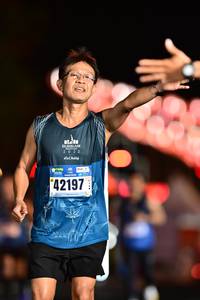 BIB: 2022, 42197
                            <button type="button" onclick="openModal(16668141)" class="btn btn-primary btn-sm float-right btn-popup" data-toggle="modal" data-target=".modal-high-quality">
                        <i class="fas fa-shopping-cart"></i> Add to Cart
                    </button>
                                            <button type="button" onclick="isThisMe(16668141, true)" class="btn btn-success btn-sm float-right btn-popup btn-isme hidden" data-toggle="tooltip" data-placement="bottom" title="นี่คือรูปของคุณใช่ไหม คลิกที่นี่เพื่อเอาเข้าอัลบั้ม">
                        <i class="fas fa-plus"></i> Add to album
                    </button>
                    <button type="button" onclick="isThisMe(16668141, false)" class="btn btn-warning btn-sm float-right btn-popup btn-isnotme hidden">
                        <i class="fas fa-ban"></i> Remove from album
                    </button>