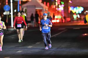 BIB: 43098, 315
                            <button type="button" onclick="openModal(16737963)" class="btn btn-primary btn-sm float-right btn-popup" data-toggle="modal" data-target=".modal-high-quality">
                        <i class="fas fa-shopping-cart"></i> Add to Cart
                    </button>
                                            <button type="button" onclick="isThisMe(16737963, true)" class="btn btn-success btn-sm float-right btn-popup btn-isme hidden" data-toggle="tooltip" data-placement="bottom" title="นี่คือรูปของคุณใช่ไหม คลิกที่นี่เพื่อเอาเข้าอัลบั้ม">
                        <i class="fas fa-plus"></i> Add to album
                    </button>
                    <button type="button" onclick="isThisMe(16737963, false)" class="btn btn-warning btn-sm float-right btn-popup btn-isnotme hidden">
                        <i class="fas fa-ban"></i> Remove from album
                    </button>