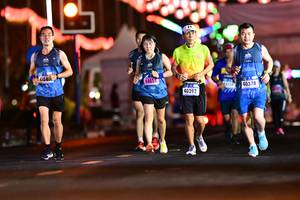 BIB: 4104, 4465, 40378, 40262
                            <button type="button" onclick="openModal(16716296)" class="btn btn-primary btn-sm float-right btn-popup" data-toggle="modal" data-target=".modal-high-quality">
                        <i class="fas fa-shopping-cart"></i> Add to Cart
                    </button>
                                            <button type="button" onclick="isThisMe(16716296, true)" class="btn btn-success btn-sm float-right btn-popup btn-isme hidden" data-toggle="tooltip" data-placement="bottom" title="นี่คือรูปของคุณใช่ไหม คลิกที่นี่เพื่อเอาเข้าอัลบั้ม">
                        <i class="fas fa-plus"></i> Add to album
                    </button>
                    <button type="button" onclick="isThisMe(16716296, false)" class="btn btn-warning btn-sm float-right btn-popup btn-isnotme hidden">
                        <i class="fas fa-ban"></i> Remove from album
                    </button>