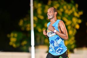 BIB: 21950
                            <button type="button" onclick="openModal(16898009)" class="btn btn-primary btn-sm float-right btn-popup" data-toggle="modal" data-target=".modal-high-quality">
                        <i class="fas fa-shopping-cart"></i> Add to Cart
                    </button>
                                            <button type="button" onclick="isThisMe(16898009, true)" class="btn btn-success btn-sm float-right btn-popup btn-isme hidden" data-toggle="tooltip" data-placement="bottom" title="นี่คือรูปของคุณใช่ไหม คลิกที่นี่เพื่อเอาเข้าอัลบั้ม">
                        <i class="fas fa-plus"></i> Add to album
                    </button>
                    <button type="button" onclick="isThisMe(16898009, false)" class="btn btn-warning btn-sm float-right btn-popup btn-isnotme hidden">
                        <i class="fas fa-ban"></i> Remove from album
                    </button>