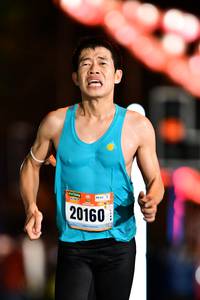 BIB: 20160
                            <button type="button" onclick="openModal(17920372)" class="btn btn-primary btn-sm float-right btn-popup" data-toggle="modal" data-target=".modal-high-quality">
                        <i class="fas fa-shopping-cart"></i> Add to Cart
                    </button>
                                            <button type="button" onclick="isThisMe(17920372, true)" class="btn btn-success btn-sm float-right btn-popup btn-isme hidden" data-toggle="tooltip" data-placement="bottom" title="นี่คือรูปของคุณใช่ไหม คลิกที่นี่เพื่อเอาเข้าอัลบั้ม">
                        <i class="fas fa-plus"></i> Add to album
                    </button>
                    <button type="button" onclick="isThisMe(17920372, false)" class="btn btn-warning btn-sm float-right btn-popup btn-isnotme hidden">
                        <i class="fas fa-ban"></i> Remove from album
                    </button>