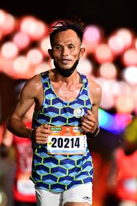 BIB: 20214
                            <button type="button" onclick="openModal(17922029)" class="btn btn-primary btn-sm float-right btn-popup" data-toggle="modal" data-target=".modal-high-quality">
                        <i class="fas fa-shopping-cart"></i> Add to Cart
                    </button>
                                            <button type="button" onclick="isThisMe(17922029, true)" class="btn btn-success btn-sm float-right btn-popup btn-isme hidden" data-toggle="tooltip" data-placement="bottom" title="นี่คือรูปของคุณใช่ไหม คลิกที่นี่เพื่อเอาเข้าอัลบั้ม">
                        <i class="fas fa-plus"></i> Add to album
                    </button>
                    <button type="button" onclick="isThisMe(17922029, false)" class="btn btn-warning btn-sm float-right btn-popup btn-isnotme hidden">
                        <i class="fas fa-ban"></i> Remove from album
                    </button>