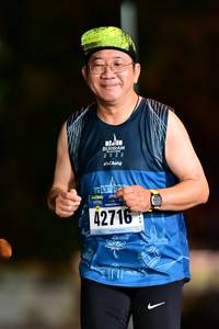 BIB: 2022, 42716
                            <button type="button" onclick="openModal(18159047)" class="btn btn-primary btn-sm float-right btn-popup" data-toggle="modal" data-target=".modal-high-quality">
                        <i class="fas fa-shopping-cart"></i> Add to Cart
                    </button>
                                            <button type="button" onclick="isThisMe(18159047, true)" class="btn btn-success btn-sm float-right btn-popup btn-isme hidden" data-toggle="tooltip" data-placement="bottom" title="นี่คือรูปของคุณใช่ไหม คลิกที่นี่เพื่อเอาเข้าอัลบั้ม">
                        <i class="fas fa-plus"></i> Add to album
                    </button>
                    <button type="button" onclick="isThisMe(18159047, false)" class="btn btn-warning btn-sm float-right btn-popup btn-isnotme hidden">
                        <i class="fas fa-ban"></i> Remove from album
                    </button>