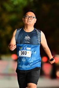 BIB: 2022, 303
                            <button type="button" onclick="openModal(18159552)" class="btn btn-primary btn-sm float-right btn-popup" data-toggle="modal" data-target=".modal-high-quality">
                        <i class="fas fa-shopping-cart"></i> Add to Cart
                    </button>
                                            <button type="button" onclick="isThisMe(18159552, true)" class="btn btn-success btn-sm float-right btn-popup btn-isme hidden" data-toggle="tooltip" data-placement="bottom" title="นี่คือรูปของคุณใช่ไหม คลิกที่นี่เพื่อเอาเข้าอัลบั้ม">
                        <i class="fas fa-plus"></i> Add to album
                    </button>
                    <button type="button" onclick="isThisMe(18159552, false)" class="btn btn-warning btn-sm float-right btn-popup btn-isnotme hidden">
                        <i class="fas fa-ban"></i> Remove from album
                    </button>