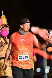 BIB: 022, 23849
                            <button type="button" onclick="openModal(16524540)" class="btn btn-primary btn-sm float-right btn-popup" data-toggle="modal" data-target=".modal-high-quality">
                        <i class="fas fa-shopping-cart"></i> Add to Cart
                    </button>
                                            <button type="button" onclick="isThisMe(16524540, true)" class="btn btn-success btn-sm float-right btn-popup btn-isme hidden" data-toggle="tooltip" data-placement="bottom" title="นี่คือรูปของคุณใช่ไหม คลิกที่นี่เพื่อเอาเข้าอัลบั้ม">
                        <i class="fas fa-plus"></i> Add to album
                    </button>
                    <button type="button" onclick="isThisMe(16524540, false)" class="btn btn-warning btn-sm float-right btn-popup btn-isnotme hidden">
                        <i class="fas fa-ban"></i> Remove from album
                    </button>