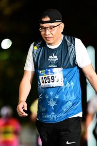 BIB: 2022, 42593
                            <button type="button" onclick="openModal(17928601)" class="btn btn-primary btn-sm float-right btn-popup" data-toggle="modal" data-target=".modal-high-quality">
                        <i class="fas fa-shopping-cart"></i> Add to Cart
                    </button>
                                            <button type="button" onclick="isThisMe(17928601, true)" class="btn btn-success btn-sm float-right btn-popup btn-isme hidden" data-toggle="tooltip" data-placement="bottom" title="นี่คือรูปของคุณใช่ไหม คลิกที่นี่เพื่อเอาเข้าอัลบั้ม">
                        <i class="fas fa-plus"></i> Add to album
                    </button>
                    <button type="button" onclick="isThisMe(17928601, false)" class="btn btn-warning btn-sm float-right btn-popup btn-isnotme hidden">
                        <i class="fas fa-ban"></i> Remove from album
                    </button>