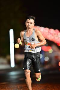 BIB: 213
                            <button type="button" onclick="openModal(16872848)" class="btn btn-primary btn-sm float-right btn-popup" data-toggle="modal" data-target=".modal-high-quality">
                        <i class="fas fa-shopping-cart"></i> Add to Cart
                    </button>
                                            <button type="button" onclick="isThisMe(16872848, true)" class="btn btn-success btn-sm float-right btn-popup btn-isme hidden" data-toggle="tooltip" data-placement="bottom" title="นี่คือรูปของคุณใช่ไหม คลิกที่นี่เพื่อเอาเข้าอัลบั้ม">
                        <i class="fas fa-plus"></i> Add to album
                    </button>
                    <button type="button" onclick="isThisMe(16872848, false)" class="btn btn-warning btn-sm float-right btn-popup btn-isnotme hidden">
                        <i class="fas fa-ban"></i> Remove from album
                    </button>