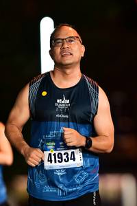BIB: 202, 41934
                            <button type="button" onclick="openModal(17927041)" class="btn btn-primary btn-sm float-right btn-popup" data-toggle="modal" data-target=".modal-high-quality">
                        <i class="fas fa-shopping-cart"></i> Add to Cart
                    </button>
                                            <button type="button" onclick="isThisMe(17927041, true)" class="btn btn-success btn-sm float-right btn-popup btn-isme hidden" data-toggle="tooltip" data-placement="bottom" title="นี่คือรูปของคุณใช่ไหม คลิกที่นี่เพื่อเอาเข้าอัลบั้ม">
                        <i class="fas fa-plus"></i> Add to album
                    </button>
                    <button type="button" onclick="isThisMe(17927041, false)" class="btn btn-warning btn-sm float-right btn-popup btn-isnotme hidden">
                        <i class="fas fa-ban"></i> Remove from album
                    </button>