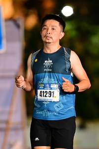 BIB: 2022, 41291
                            <button type="button" onclick="openModal(18159985)" class="btn btn-primary btn-sm float-right btn-popup" data-toggle="modal" data-target=".modal-high-quality">
                        <i class="fas fa-shopping-cart"></i> Add to Cart
                    </button>
                                            <button type="button" onclick="isThisMe(18159985, true)" class="btn btn-success btn-sm float-right btn-popup btn-isme hidden" data-toggle="tooltip" data-placement="bottom" title="นี่คือรูปของคุณใช่ไหม คลิกที่นี่เพื่อเอาเข้าอัลบั้ม">
                        <i class="fas fa-plus"></i> Add to album
                    </button>
                    <button type="button" onclick="isThisMe(18159985, false)" class="btn btn-warning btn-sm float-right btn-popup btn-isnotme hidden">
                        <i class="fas fa-ban"></i> Remove from album
                    </button>