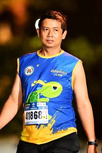 BIB: 41868
                            <button type="button" onclick="openModal(18068347)" class="btn btn-primary btn-sm float-right btn-popup" data-toggle="modal" data-target=".modal-high-quality">
                        <i class="fas fa-shopping-cart"></i> Add to Cart
                    </button>
                                            <button type="button" onclick="isThisMe(18068347, true)" class="btn btn-success btn-sm float-right btn-popup btn-isme hidden" data-toggle="tooltip" data-placement="bottom" title="นี่คือรูปของคุณใช่ไหม คลิกที่นี่เพื่อเอาเข้าอัลบั้ม">
                        <i class="fas fa-plus"></i> Add to album
                    </button>
                    <button type="button" onclick="isThisMe(18068347, false)" class="btn btn-warning btn-sm float-right btn-popup btn-isnotme hidden">
                        <i class="fas fa-ban"></i> Remove from album
                    </button>