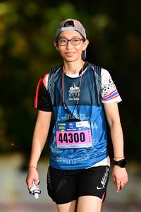 BIB: 44300
                            <button type="button" onclick="openModal(18159890)" class="btn btn-primary btn-sm float-right btn-popup" data-toggle="modal" data-target=".modal-high-quality">
                        <i class="fas fa-shopping-cart"></i> Add to Cart
                    </button>
                                            <button type="button" onclick="isThisMe(18159890, true)" class="btn btn-success btn-sm float-right btn-popup btn-isme hidden" data-toggle="tooltip" data-placement="bottom" title="นี่คือรูปของคุณใช่ไหม คลิกที่นี่เพื่อเอาเข้าอัลบั้ม">
                        <i class="fas fa-plus"></i> Add to album
                    </button>
                    <button type="button" onclick="isThisMe(18159890, false)" class="btn btn-warning btn-sm float-right btn-popup btn-isnotme hidden">
                        <i class="fas fa-ban"></i> Remove from album
                    </button>