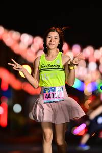 BIB: 4400
                            <button type="button" onclick="openModal(16740471)" class="btn btn-primary btn-sm float-right btn-popup" data-toggle="modal" data-target=".modal-high-quality">
                        <i class="fas fa-shopping-cart"></i> Add to Cart
                    </button>
                                            <button type="button" onclick="isThisMe(16740471, true)" class="btn btn-success btn-sm float-right btn-popup btn-isme hidden" data-toggle="tooltip" data-placement="bottom" title="นี่คือรูปของคุณใช่ไหม คลิกที่นี่เพื่อเอาเข้าอัลบั้ม">
                        <i class="fas fa-plus"></i> Add to album
                    </button>
                    <button type="button" onclick="isThisMe(16740471, false)" class="btn btn-warning btn-sm float-right btn-popup btn-isnotme hidden">
                        <i class="fas fa-ban"></i> Remove from album
                    </button>