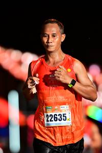 BIB: 2022, 22635
                            <button type="button" onclick="openModal(17920977)" class="btn btn-primary btn-sm float-right btn-popup" data-toggle="modal" data-target=".modal-high-quality">
                        <i class="fas fa-shopping-cart"></i> Add to Cart
                    </button>
                                            <button type="button" onclick="isThisMe(17920977, true)" class="btn btn-success btn-sm float-right btn-popup btn-isme hidden" data-toggle="tooltip" data-placement="bottom" title="นี่คือรูปของคุณใช่ไหม คลิกที่นี่เพื่อเอาเข้าอัลบั้ม">
                        <i class="fas fa-plus"></i> Add to album
                    </button>
                    <button type="button" onclick="isThisMe(17920977, false)" class="btn btn-warning btn-sm float-right btn-popup btn-isnotme hidden">
                        <i class="fas fa-ban"></i> Remove from album
                    </button>