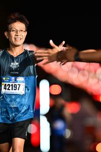 BIB: 202, 42197
                            <button type="button" onclick="openModal(16672617)" class="btn btn-primary btn-sm float-right btn-popup" data-toggle="modal" data-target=".modal-high-quality">
                        <i class="fas fa-shopping-cart"></i> Add to Cart
                    </button>
                                            <button type="button" onclick="isThisMe(16672617, true)" class="btn btn-success btn-sm float-right btn-popup btn-isme hidden" data-toggle="tooltip" data-placement="bottom" title="นี่คือรูปของคุณใช่ไหม คลิกที่นี่เพื่อเอาเข้าอัลบั้ม">
                        <i class="fas fa-plus"></i> Add to album
                    </button>
                    <button type="button" onclick="isThisMe(16672617, false)" class="btn btn-warning btn-sm float-right btn-popup btn-isnotme hidden">
                        <i class="fas fa-ban"></i> Remove from album
                    </button>