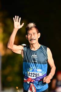 BIB: 2022, 42295
                            <button type="button" onclick="openModal(16670900)" class="btn btn-primary btn-sm float-right btn-popup" data-toggle="modal" data-target=".modal-high-quality">
                        <i class="fas fa-shopping-cart"></i> Add to Cart
                    </button>
                                            <button type="button" onclick="isThisMe(16670900, true)" class="btn btn-success btn-sm float-right btn-popup btn-isme hidden" data-toggle="tooltip" data-placement="bottom" title="นี่คือรูปของคุณใช่ไหม คลิกที่นี่เพื่อเอาเข้าอัลบั้ม">
                        <i class="fas fa-plus"></i> Add to album
                    </button>
                    <button type="button" onclick="isThisMe(16670900, false)" class="btn btn-warning btn-sm float-right btn-popup btn-isnotme hidden">
                        <i class="fas fa-ban"></i> Remove from album
                    </button>