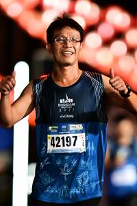 BIB: 2022, 42197
                            <button type="button" onclick="openModal(18068013)" class="btn btn-primary btn-sm float-right btn-popup" data-toggle="modal" data-target=".modal-high-quality">
                        <i class="fas fa-shopping-cart"></i> Add to Cart
                    </button>
                                            <button type="button" onclick="isThisMe(18068013, true)" class="btn btn-success btn-sm float-right btn-popup btn-isme hidden" data-toggle="tooltip" data-placement="bottom" title="นี่คือรูปของคุณใช่ไหม คลิกที่นี่เพื่อเอาเข้าอัลบั้ม">
                        <i class="fas fa-plus"></i> Add to album
                    </button>
                    <button type="button" onclick="isThisMe(18068013, false)" class="btn btn-warning btn-sm float-right btn-popup btn-isnotme hidden">
                        <i class="fas fa-ban"></i> Remove from album
                    </button>