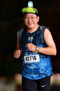 BIB: 2722, 42716
                            <button type="button" onclick="openModal(18159052)" class="btn btn-primary btn-sm float-right btn-popup" data-toggle="modal" data-target=".modal-high-quality">
                        <i class="fas fa-shopping-cart"></i> Add to Cart
                    </button>
                                            <button type="button" onclick="isThisMe(18159052, true)" class="btn btn-success btn-sm float-right btn-popup btn-isme hidden" data-toggle="tooltip" data-placement="bottom" title="นี่คือรูปของคุณใช่ไหม คลิกที่นี่เพื่อเอาเข้าอัลบั้ม">
                        <i class="fas fa-plus"></i> Add to album
                    </button>
                    <button type="button" onclick="isThisMe(18159052, false)" class="btn btn-warning btn-sm float-right btn-popup btn-isnotme hidden">
                        <i class="fas fa-ban"></i> Remove from album
                    </button>
