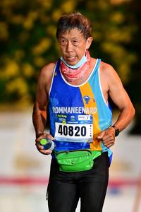 BIB: 40820
                            <button type="button" onclick="openModal(18159512)" class="btn btn-primary btn-sm float-right btn-popup" data-toggle="modal" data-target=".modal-high-quality">
                        <i class="fas fa-shopping-cart"></i> Add to Cart
                    </button>
                                            <button type="button" onclick="isThisMe(18159512, true)" class="btn btn-success btn-sm float-right btn-popup btn-isme hidden" data-toggle="tooltip" data-placement="bottom" title="นี่คือรูปของคุณใช่ไหม คลิกที่นี่เพื่อเอาเข้าอัลบั้ม">
                        <i class="fas fa-plus"></i> Add to album
                    </button>
                    <button type="button" onclick="isThisMe(18159512, false)" class="btn btn-warning btn-sm float-right btn-popup btn-isnotme hidden">
                        <i class="fas fa-ban"></i> Remove from album
                    </button>