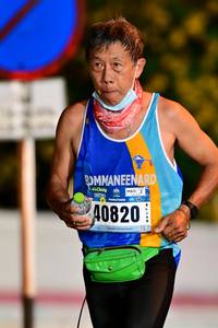 BIB: 40820
                            <button type="button" onclick="openModal(18159513)" class="btn btn-primary btn-sm float-right btn-popup" data-toggle="modal" data-target=".modal-high-quality">
                        <i class="fas fa-shopping-cart"></i> Add to Cart
                    </button>
                                            <button type="button" onclick="isThisMe(18159513, true)" class="btn btn-success btn-sm float-right btn-popup btn-isme hidden" data-toggle="tooltip" data-placement="bottom" title="นี่คือรูปของคุณใช่ไหม คลิกที่นี่เพื่อเอาเข้าอัลบั้ม">
                        <i class="fas fa-plus"></i> Add to album
                    </button>
                    <button type="button" onclick="isThisMe(18159513, false)" class="btn btn-warning btn-sm float-right btn-popup btn-isnotme hidden">
                        <i class="fas fa-ban"></i> Remove from album
                    </button>