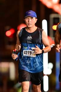 BIB: 2022, 42799
                            <button type="button" onclick="openModal(18157631)" class="btn btn-primary btn-sm float-right btn-popup" data-toggle="modal" data-target=".modal-high-quality">
                        <i class="fas fa-shopping-cart"></i> Add to Cart
                    </button>
                                            <button type="button" onclick="isThisMe(18157631, true)" class="btn btn-success btn-sm float-right btn-popup btn-isme hidden" data-toggle="tooltip" data-placement="bottom" title="นี่คือรูปของคุณใช่ไหม คลิกที่นี่เพื่อเอาเข้าอัลบั้ม">
                        <i class="fas fa-plus"></i> Add to album
                    </button>
                    <button type="button" onclick="isThisMe(18157631, false)" class="btn btn-warning btn-sm float-right btn-popup btn-isnotme hidden">
                        <i class="fas fa-ban"></i> Remove from album
                    </button>