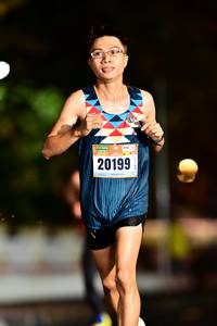 BIB: 20199
                            <button type="button" onclick="openModal(17991122)" class="btn btn-primary btn-sm float-right btn-popup" data-toggle="modal" data-target=".modal-high-quality">
                        <i class="fas fa-shopping-cart"></i> Add to Cart
                    </button>
                                            <button type="button" onclick="isThisMe(17991122, true)" class="btn btn-success btn-sm float-right btn-popup btn-isme hidden" data-toggle="tooltip" data-placement="bottom" title="นี่คือรูปของคุณใช่ไหม คลิกที่นี่เพื่อเอาเข้าอัลบั้ม">
                        <i class="fas fa-plus"></i> Add to album
                    </button>
                    <button type="button" onclick="isThisMe(17991122, false)" class="btn btn-warning btn-sm float-right btn-popup btn-isnotme hidden">
                        <i class="fas fa-ban"></i> Remove from album
                    </button>