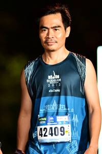 BIB: 42409
                            <button type="button" onclick="openModal(17928720)" class="btn btn-primary btn-sm float-right btn-popup" data-toggle="modal" data-target=".modal-high-quality">
                        <i class="fas fa-shopping-cart"></i> Add to Cart
                    </button>
                                            <button type="button" onclick="isThisMe(17928720, true)" class="btn btn-success btn-sm float-right btn-popup btn-isme hidden" data-toggle="tooltip" data-placement="bottom" title="นี่คือรูปของคุณใช่ไหม คลิกที่นี่เพื่อเอาเข้าอัลบั้ม">
                        <i class="fas fa-plus"></i> Add to album
                    </button>
                    <button type="button" onclick="isThisMe(17928720, false)" class="btn btn-warning btn-sm float-right btn-popup btn-isnotme hidden">
                        <i class="fas fa-ban"></i> Remove from album
                    </button>