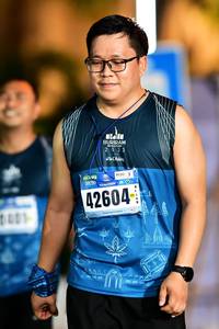 BIB: 2022, 42604
                            <button type="button" onclick="openModal(18068303)" class="btn btn-primary btn-sm float-right btn-popup" data-toggle="modal" data-target=".modal-high-quality">
                        <i class="fas fa-shopping-cart"></i> Add to Cart
                    </button>
                                            <button type="button" onclick="isThisMe(18068303, true)" class="btn btn-success btn-sm float-right btn-popup btn-isme hidden" data-toggle="tooltip" data-placement="bottom" title="นี่คือรูปของคุณใช่ไหม คลิกที่นี่เพื่อเอาเข้าอัลบั้ม">
                        <i class="fas fa-plus"></i> Add to album
                    </button>
                    <button type="button" onclick="isThisMe(18068303, false)" class="btn btn-warning btn-sm float-right btn-popup btn-isnotme hidden">
                        <i class="fas fa-ban"></i> Remove from album
                    </button>