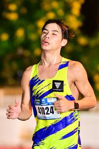 BIB: 41024
                            <button type="button" onclick="openModal(17918383)" class="btn btn-primary btn-sm float-right btn-popup" data-toggle="modal" data-target=".modal-high-quality">
                        <i class="fas fa-shopping-cart"></i> Add to Cart
                    </button>
                                            <button type="button" onclick="isThisMe(17918383, true)" class="btn btn-success btn-sm float-right btn-popup btn-isme hidden" data-toggle="tooltip" data-placement="bottom" title="นี่คือรูปของคุณใช่ไหม คลิกที่นี่เพื่อเอาเข้าอัลบั้ม">
                        <i class="fas fa-plus"></i> Add to album
                    </button>
                    <button type="button" onclick="isThisMe(17918383, false)" class="btn btn-warning btn-sm float-right btn-popup btn-isnotme hidden">
                        <i class="fas fa-ban"></i> Remove from album
                    </button>