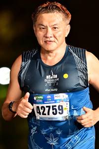 BIB: 42759
                            <button type="button" onclick="openModal(18155741)" class="btn btn-primary btn-sm float-right btn-popup" data-toggle="modal" data-target=".modal-high-quality">
                        <i class="fas fa-shopping-cart"></i> Add to Cart
                    </button>
                                            <button type="button" onclick="isThisMe(18155741, true)" class="btn btn-success btn-sm float-right btn-popup btn-isme hidden" data-toggle="tooltip" data-placement="bottom" title="นี่คือรูปของคุณใช่ไหม คลิกที่นี่เพื่อเอาเข้าอัลบั้ม">
                        <i class="fas fa-plus"></i> Add to album
                    </button>
                    <button type="button" onclick="isThisMe(18155741, false)" class="btn btn-warning btn-sm float-right btn-popup btn-isnotme hidden">
                        <i class="fas fa-ban"></i> Remove from album
                    </button>