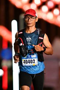BIB: 022, 40402
                            <button type="button" onclick="openModal(18158346)" class="btn btn-primary btn-sm float-right btn-popup" data-toggle="modal" data-target=".modal-high-quality">
                        <i class="fas fa-shopping-cart"></i> Add to Cart
                    </button>
                                            <button type="button" onclick="isThisMe(18158346, true)" class="btn btn-success btn-sm float-right btn-popup btn-isme hidden" data-toggle="tooltip" data-placement="bottom" title="นี่คือรูปของคุณใช่ไหม คลิกที่นี่เพื่อเอาเข้าอัลบั้ม">
                        <i class="fas fa-plus"></i> Add to album
                    </button>
                    <button type="button" onclick="isThisMe(18158346, false)" class="btn btn-warning btn-sm float-right btn-popup btn-isnotme hidden">
                        <i class="fas fa-ban"></i> Remove from album
                    </button>