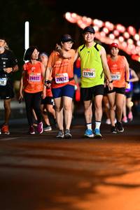 BIB: 23706, 26022, 26857, 0975
                            <button type="button" onclick="openModal(17210098)" class="btn btn-primary btn-sm float-right btn-popup" data-toggle="modal" data-target=".modal-high-quality">
                        <i class="fas fa-shopping-cart"></i> Add to Cart
                    </button>
                                            <button type="button" onclick="isThisMe(17210098, true)" class="btn btn-success btn-sm float-right btn-popup btn-isme hidden" data-toggle="tooltip" data-placement="bottom" title="นี่คือรูปของคุณใช่ไหม คลิกที่นี่เพื่อเอาเข้าอัลบั้ม">
                        <i class="fas fa-plus"></i> Add to album
                    </button>
                    <button type="button" onclick="isThisMe(17210098, false)" class="btn btn-warning btn-sm float-right btn-popup btn-isnotme hidden">
                        <i class="fas fa-ban"></i> Remove from album
                    </button>