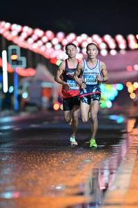 BIB: 40064, 2012
                            <button type="button" onclick="openModal(16869493)" class="btn btn-primary btn-sm float-right btn-popup" data-toggle="modal" data-target=".modal-high-quality">
                        <i class="fas fa-shopping-cart"></i> Add to Cart
                    </button>
                                            <button type="button" onclick="isThisMe(16869493, true)" class="btn btn-success btn-sm float-right btn-popup btn-isme hidden" data-toggle="tooltip" data-placement="bottom" title="นี่คือรูปของคุณใช่ไหม คลิกที่นี่เพื่อเอาเข้าอัลบั้ม">
                        <i class="fas fa-plus"></i> Add to album
                    </button>
                    <button type="button" onclick="isThisMe(16869493, false)" class="btn btn-warning btn-sm float-right btn-popup btn-isnotme hidden">
                        <i class="fas fa-ban"></i> Remove from album
                    </button>