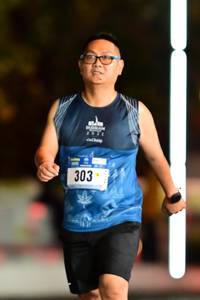 BIB: 022, 303
                            <button type="button" onclick="openModal(18159538)" class="btn btn-primary btn-sm float-right btn-popup" data-toggle="modal" data-target=".modal-high-quality">
                        <i class="fas fa-shopping-cart"></i> Add to Cart
                    </button>
                                            <button type="button" onclick="isThisMe(18159538, true)" class="btn btn-success btn-sm float-right btn-popup btn-isme hidden" data-toggle="tooltip" data-placement="bottom" title="นี่คือรูปของคุณใช่ไหม คลิกที่นี่เพื่อเอาเข้าอัลบั้ม">
                        <i class="fas fa-plus"></i> Add to album
                    </button>
                    <button type="button" onclick="isThisMe(18159538, false)" class="btn btn-warning btn-sm float-right btn-popup btn-isnotme hidden">
                        <i class="fas fa-ban"></i> Remove from album
                    </button>