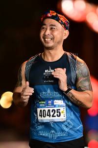 BIB: 202, 40425
                            <button type="button" onclick="openModal(18157840)" class="btn btn-primary btn-sm float-right btn-popup" data-toggle="modal" data-target=".modal-high-quality">
                        <i class="fas fa-shopping-cart"></i> Add to Cart
                    </button>
                                            <button type="button" onclick="isThisMe(18157840, true)" class="btn btn-success btn-sm float-right btn-popup btn-isme hidden" data-toggle="tooltip" data-placement="bottom" title="นี่คือรูปของคุณใช่ไหม คลิกที่นี่เพื่อเอาเข้าอัลบั้ม">
                        <i class="fas fa-plus"></i> Add to album
                    </button>
                    <button type="button" onclick="isThisMe(18157840, false)" class="btn btn-warning btn-sm float-right btn-popup btn-isnotme hidden">
                        <i class="fas fa-ban"></i> Remove from album
                    </button>