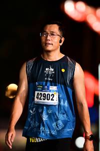 BIB: 222, 42902
                            <button type="button" onclick="openModal(17926260)" class="btn btn-primary btn-sm float-right btn-popup" data-toggle="modal" data-target=".modal-high-quality">
                        <i class="fas fa-shopping-cart"></i> Add to Cart
                    </button>
                                            <button type="button" onclick="isThisMe(17926260, true)" class="btn btn-success btn-sm float-right btn-popup btn-isme hidden" data-toggle="tooltip" data-placement="bottom" title="นี่คือรูปของคุณใช่ไหม คลิกที่นี่เพื่อเอาเข้าอัลบั้ม">
                        <i class="fas fa-plus"></i> Add to album
                    </button>
                    <button type="button" onclick="isThisMe(17926260, false)" class="btn btn-warning btn-sm float-right btn-popup btn-isnotme hidden">
                        <i class="fas fa-ban"></i> Remove from album
                    </button>