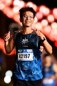BIB: 42197
                            <button type="button" onclick="openModal(18068012)" class="btn btn-primary btn-sm float-right btn-popup" data-toggle="modal" data-target=".modal-high-quality">
                        <i class="fas fa-shopping-cart"></i> Add to Cart
                    </button>
                                            <button type="button" onclick="isThisMe(18068012, true)" class="btn btn-success btn-sm float-right btn-popup btn-isme hidden" data-toggle="tooltip" data-placement="bottom" title="นี่คือรูปของคุณใช่ไหม คลิกที่นี่เพื่อเอาเข้าอัลบั้ม">
                        <i class="fas fa-plus"></i> Add to album
                    </button>
                    <button type="button" onclick="isThisMe(18068012, false)" class="btn btn-warning btn-sm float-right btn-popup btn-isnotme hidden">
                        <i class="fas fa-ban"></i> Remove from album
                    </button>