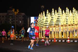 BIB: 78415
                            <button type="button" onclick="openModal(16610659)" class="btn btn-primary btn-sm float-right btn-popup" data-toggle="modal" data-target=".modal-high-quality">
                        <i class="fas fa-shopping-cart"></i> Add to Cart
                    </button>
                                            <button type="button" onclick="isThisMe(16610659, true)" class="btn btn-success btn-sm float-right btn-popup btn-isme hidden" data-toggle="tooltip" data-placement="bottom" title="นี่คือรูปของคุณใช่ไหม คลิกที่นี่เพื่อเอาเข้าอัลบั้ม">
                        <i class="fas fa-plus"></i> Add to album
                    </button>
                    <button type="button" onclick="isThisMe(16610659, false)" class="btn btn-warning btn-sm float-right btn-popup btn-isnotme hidden">
                        <i class="fas fa-ban"></i> Remove from album
                    </button>