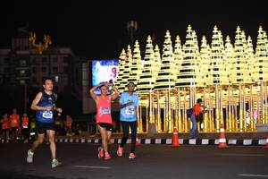BIB: 40911
                            <button type="button" onclick="openModal(16598660)" class="btn btn-primary btn-sm float-right btn-popup" data-toggle="modal" data-target=".modal-high-quality">
                        <i class="fas fa-shopping-cart"></i> Add to Cart
                    </button>
                                            <button type="button" onclick="isThisMe(16598660, true)" class="btn btn-success btn-sm float-right btn-popup btn-isme hidden" data-toggle="tooltip" data-placement="bottom" title="นี่คือรูปของคุณใช่ไหม คลิกที่นี่เพื่อเอาเข้าอัลบั้ม">
                        <i class="fas fa-plus"></i> Add to album
                    </button>
                    <button type="button" onclick="isThisMe(16598660, false)" class="btn btn-warning btn-sm float-right btn-popup btn-isnotme hidden">
                        <i class="fas fa-ban"></i> Remove from album
                    </button>