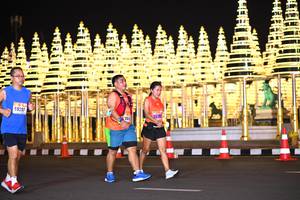 BIB: 9207, 2520
                            <button type="button" onclick="openModal(16610858)" class="btn btn-primary btn-sm float-right btn-popup" data-toggle="modal" data-target=".modal-high-quality">
                        <i class="fas fa-shopping-cart"></i> Add to Cart
                    </button>
                                            <button type="button" onclick="isThisMe(16610858, true)" class="btn btn-success btn-sm float-right btn-popup btn-isme hidden" data-toggle="tooltip" data-placement="bottom" title="นี่คือรูปของคุณใช่ไหม คลิกที่นี่เพื่อเอาเข้าอัลบั้ม">
                        <i class="fas fa-plus"></i> Add to album
                    </button>
                    <button type="button" onclick="isThisMe(16610858, false)" class="btn btn-warning btn-sm float-right btn-popup btn-isnotme hidden">
                        <i class="fas fa-ban"></i> Remove from album
                    </button>