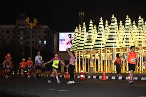 BIB: 214
                            <button type="button" onclick="openModal(16513758)" class="btn btn-primary btn-sm float-right btn-popup" data-toggle="modal" data-target=".modal-high-quality">
                        <i class="fas fa-shopping-cart"></i> Add to Cart
                    </button>
                                            <button type="button" onclick="isThisMe(16513758, true)" class="btn btn-success btn-sm float-right btn-popup btn-isme hidden" data-toggle="tooltip" data-placement="bottom" title="นี่คือรูปของคุณใช่ไหม คลิกที่นี่เพื่อเอาเข้าอัลบั้ม">
                        <i class="fas fa-plus"></i> Add to album
                    </button>
                    <button type="button" onclick="isThisMe(16513758, false)" class="btn btn-warning btn-sm float-right btn-popup btn-isnotme hidden">
                        <i class="fas fa-ban"></i> Remove from album
                    </button>